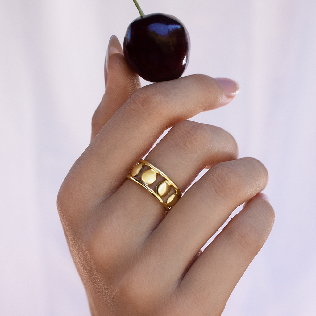 Selene Ring