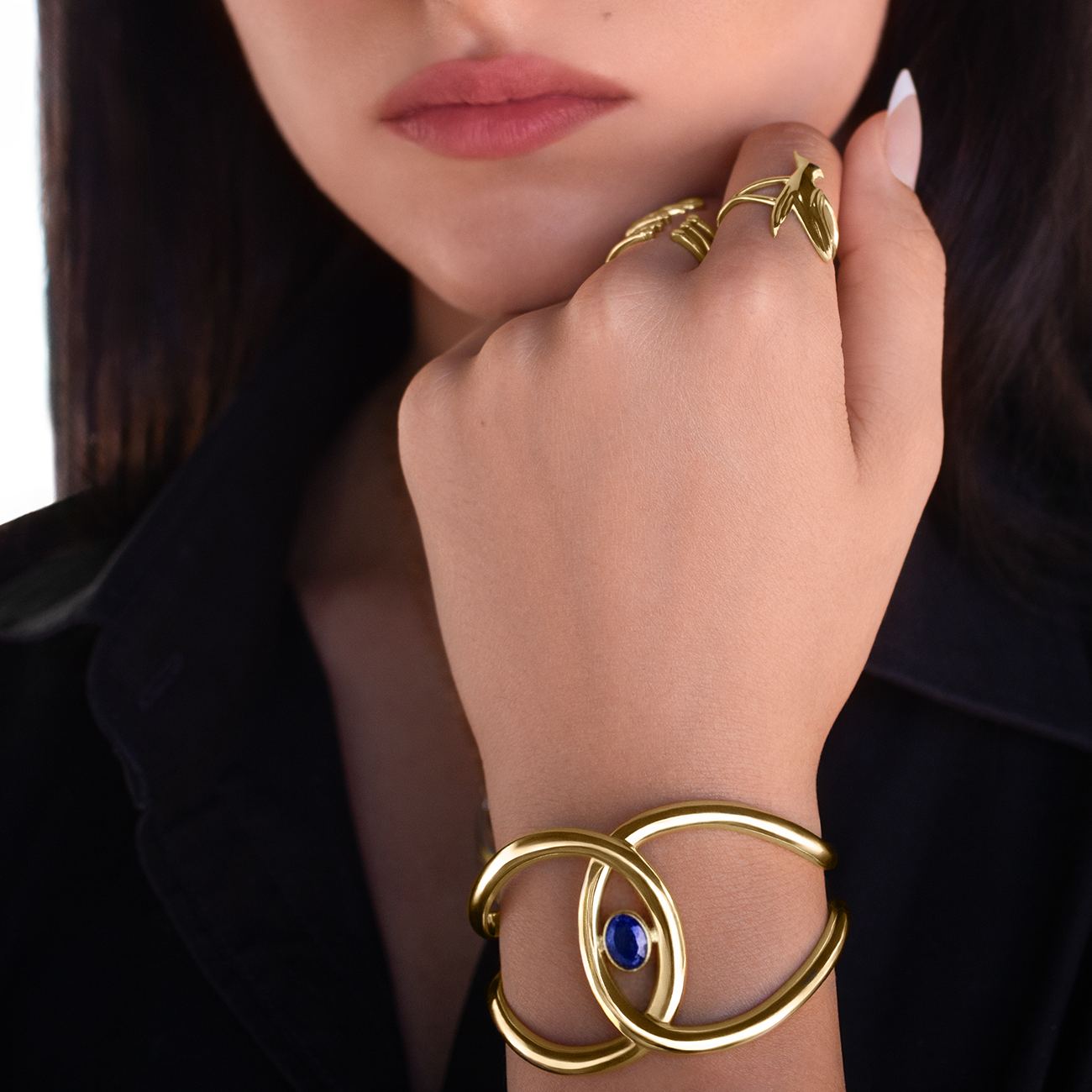 Venus Blue Sapphire Wrist Cuff