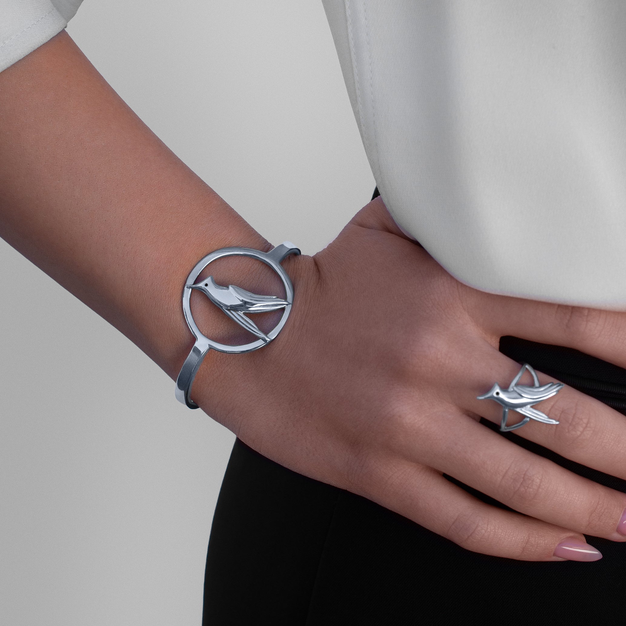 Eos Diamond Sparrow Wrist Cuff Silver