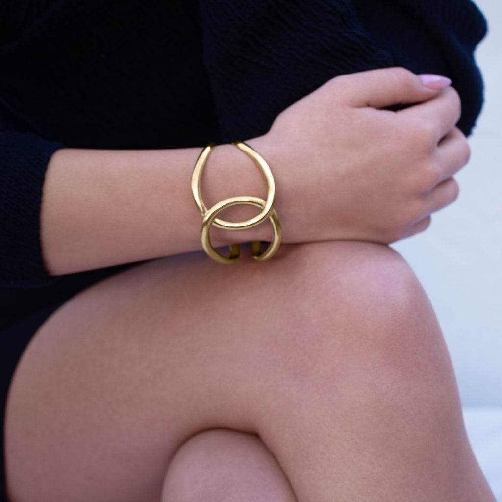Venus Wrist Cuff